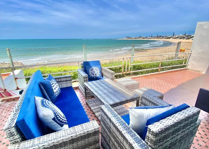 Splendid Beachfront Villa In Sidi Bouzid Beach With Pool